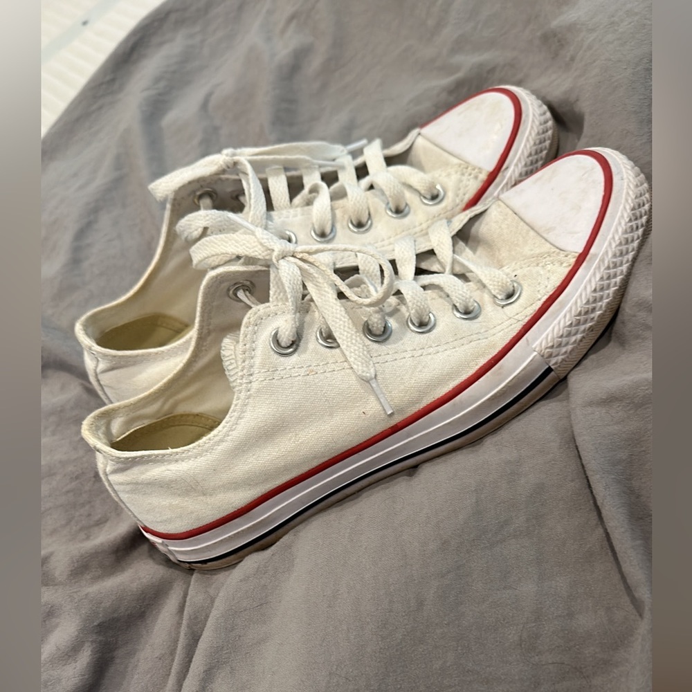Women’s converse